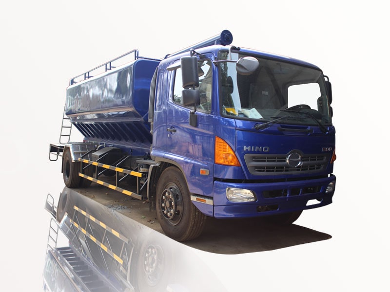 xe bồn chở cám hino fc9jjsw